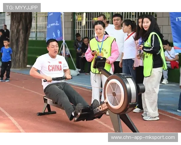 青年女子体育项目创新竞赛形式提高观赏性与参与度，女子青年组体能标准
