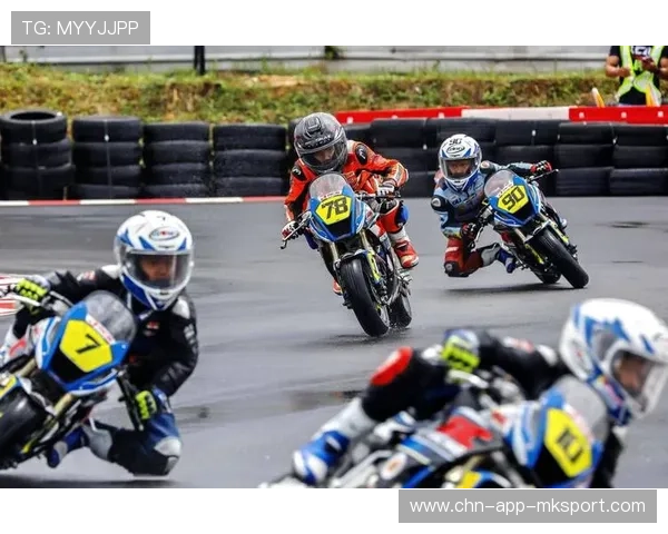 赛道背后:车队运营与策略的幕后揭秘,车队赛是什么意思 赛道背后:车队运营与策略的幕后揭秘,车队赛是什么意思